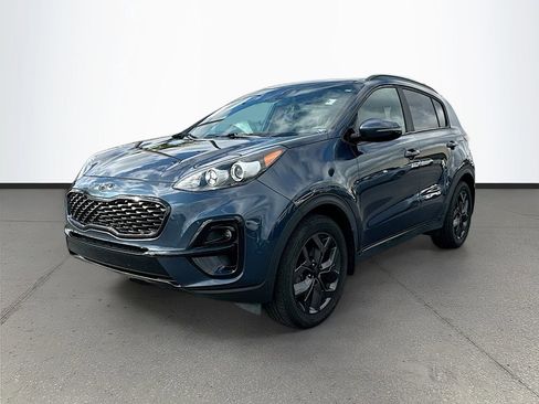 Certified 2022 Kia Sportage Nightfall Edition image 3