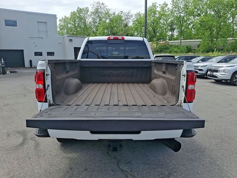 Used 2019 GMC Sierra 2500 Denali w/ Duramax Plus Package AWD/4WD image 30