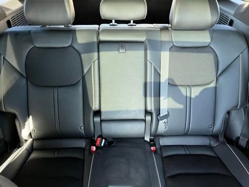 Used 2023 Genesis GV70 2.5T w/ Sport Prestige Package image 11