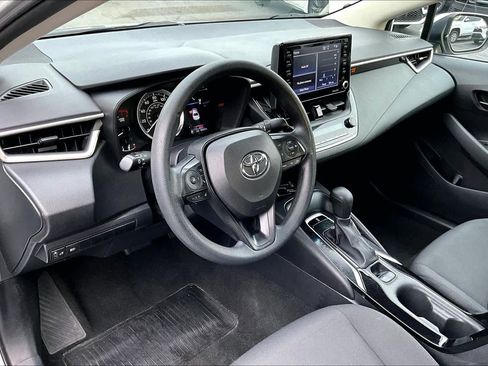Certified 2022 Toyota Corolla LE image 15