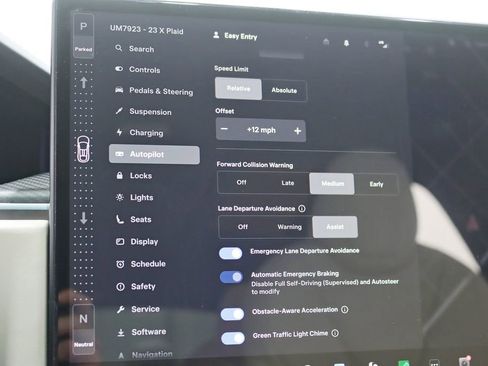 Used 2023 Tesla Model X Plaid image 25