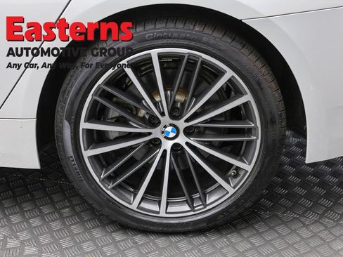 Used 2022 BMW 530i xDrive w/ Premium Package AWD/4WD image 8