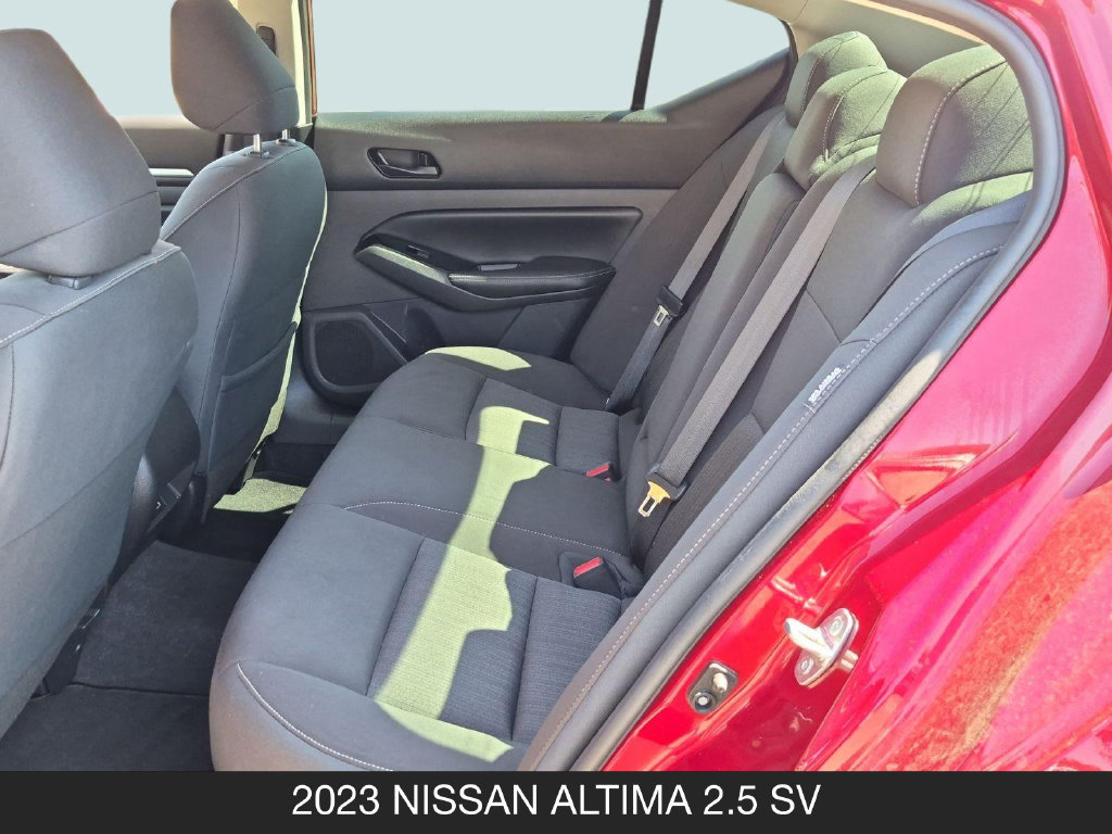 Used 2023 Nissan Altima 2.5 SV FWD image 16