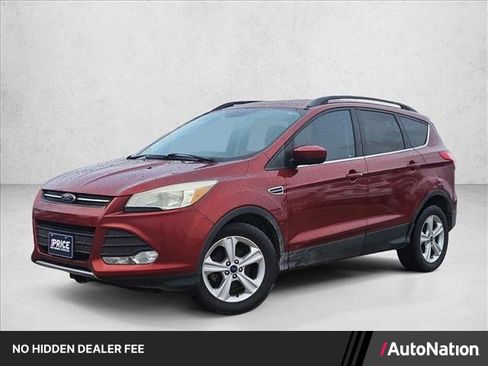 Used 2015 Ford Escape SE w/ Equipment Group 201A FWD image 1