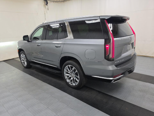 Used 2023 Cadillac Escalade Premium Luxury w/ LPO, Radiant Package AWD/4WD image 7