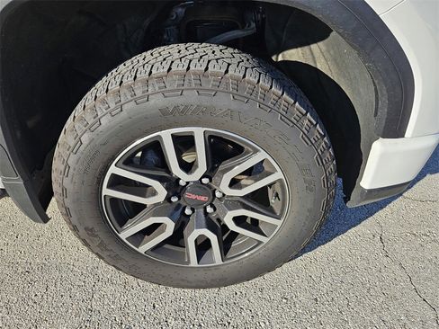 Used 2023 GMC Sierra 1500 AT4 w/ AT4 Premium Package image 41