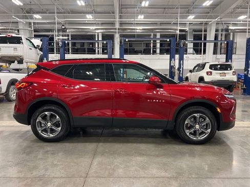 Used 2024 Chevrolet Blazer LT w/ Convenience Package image 8