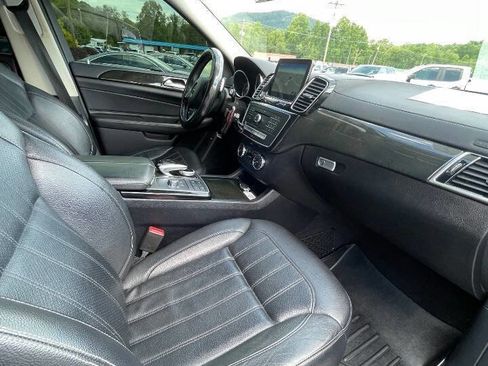 Used 2017 Mercedes-Benz GLS 450 4MATIC image 19
