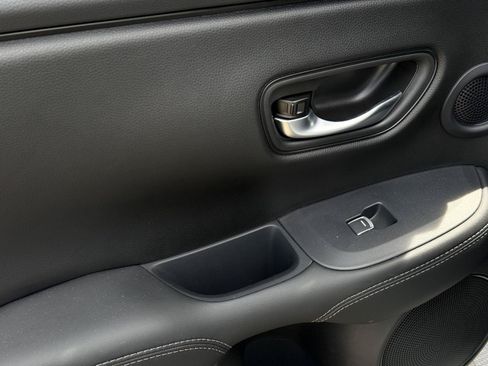 Used 2027 Honda HR-V EX-L image 24