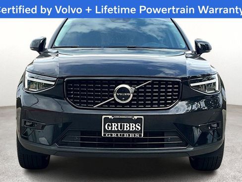 Certified 2023 Volvo XC40 B5 Plus w/ Driver Assist Package image 5