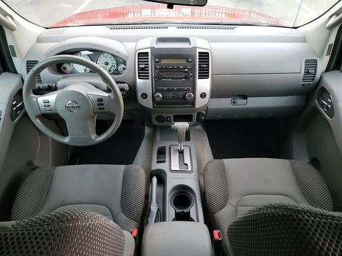 Used 2012 Nissan Frontier SV w/ Sport Appearance Pkg image 11