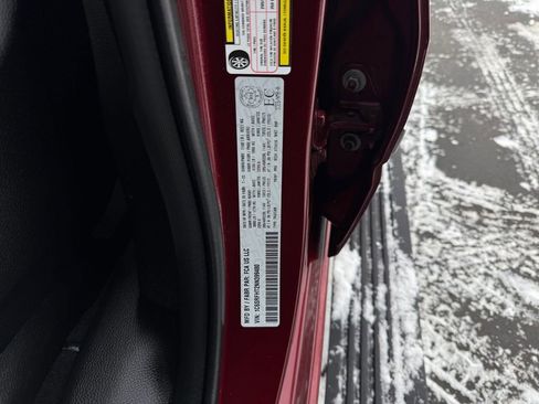 Used 2022 RAM 1500 Limited w/ Body-Colour Bumper Group image 33