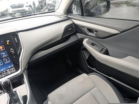 Used 2024 Subaru Outback Premium image 15