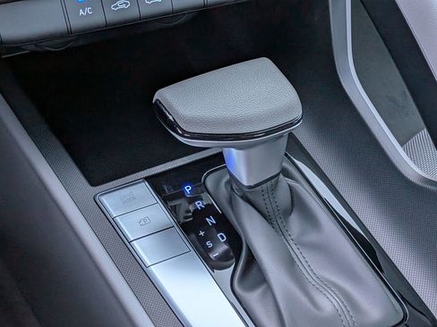 New 2026 Hyundai Elantra SE image 13