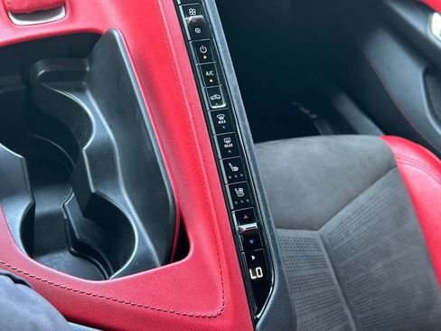 Used 2021 Chevrolet Corvette Stingray Preferred Cpe w/ Z51 Performance Package image 33