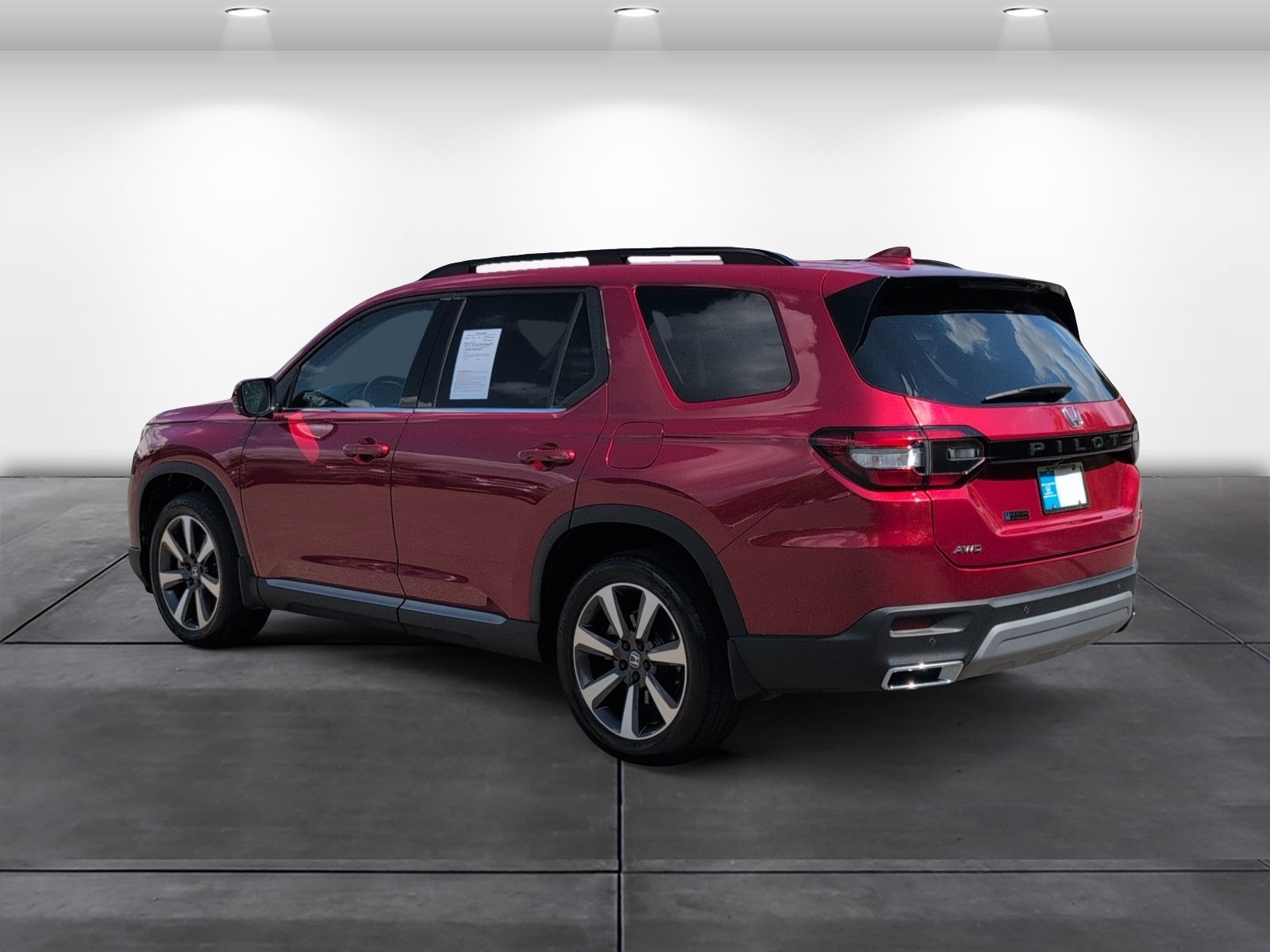 Certified 2024 Honda Pilot Elite image 3