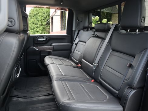Used 2021 GMC Sierra 2500 Denali w/ Denali Ultimate Package AWD/4WD image 26