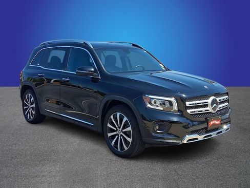 Used 2023 Mercedes-Benz GLB 250 4MATIC image 3