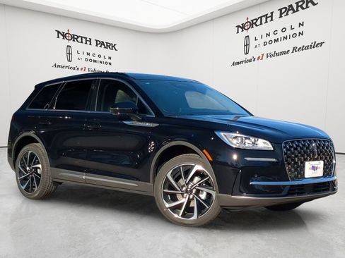 New 2026 Lincoln Corsair Reserve FWD image 1
