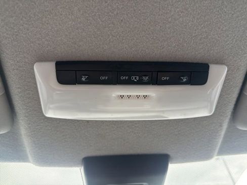 Used 2020 Nissan Kicks SV w/ Exterior Package FWD image 34