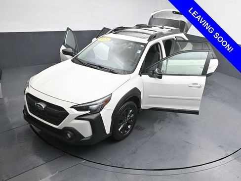 Used 2025 Subaru Outback Onyx Edition XT AWD/4WD image 33