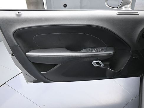 Used 2019 Dodge Challenger R/T Scat Pack w/ Shaker Package image 13