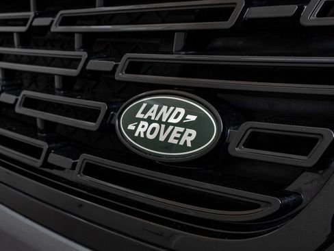 Used 2024 Land Rover Range Rover Velar Dynamic SE image 3