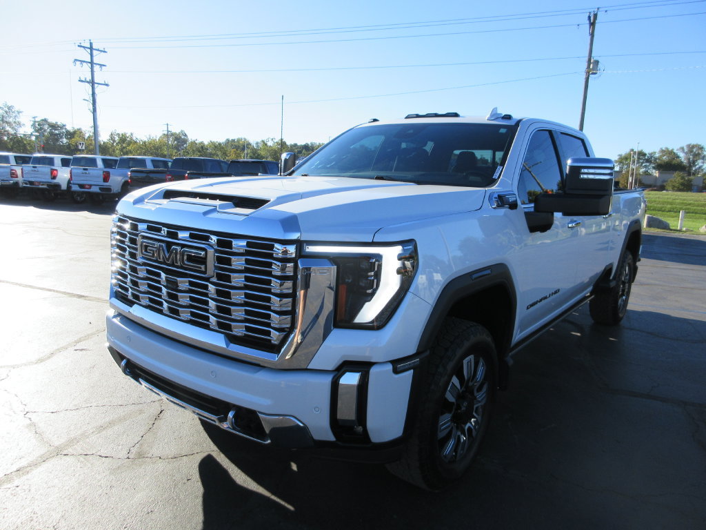 Certified 2024 GMC Sierra 2500 Denali w/ Denali Reserve Package AWD/4WD image 11