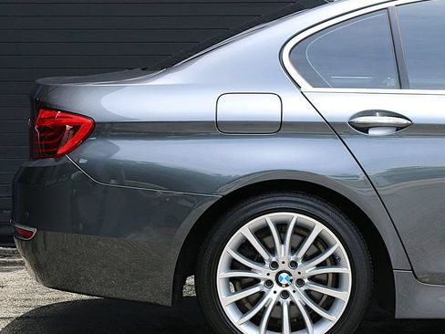 Used 2016 BMW 528i Sedan RWD image 16