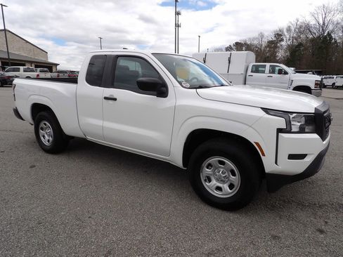 Used 2022 Nissan Frontier S image 10