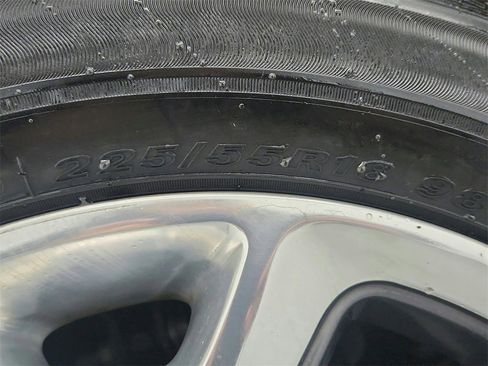 Used 2018 Jeep Compass Limited w/ Navigation Group image 37