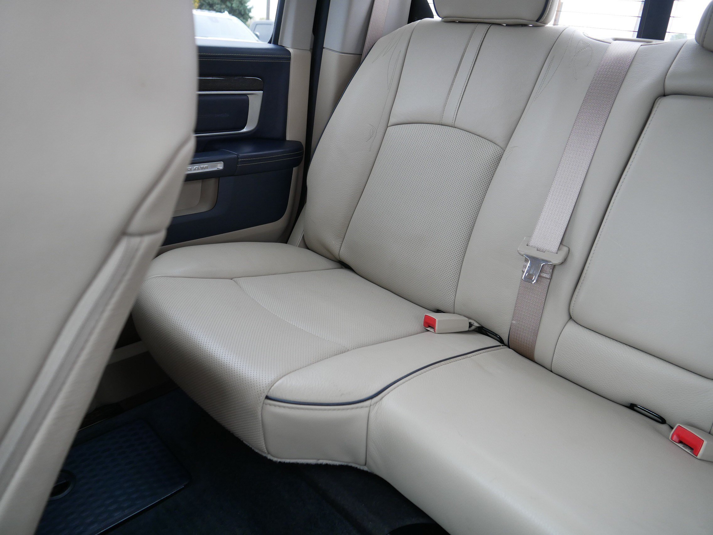 Used 2018 RAM 1500 Limited AWD/4WD image 12