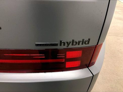 Used 2025 Hyundai Santa Fe Calligraphy AWD/4WD image 24