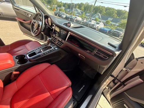 Used 2021 Porsche Macan S AWD/4WD image 76