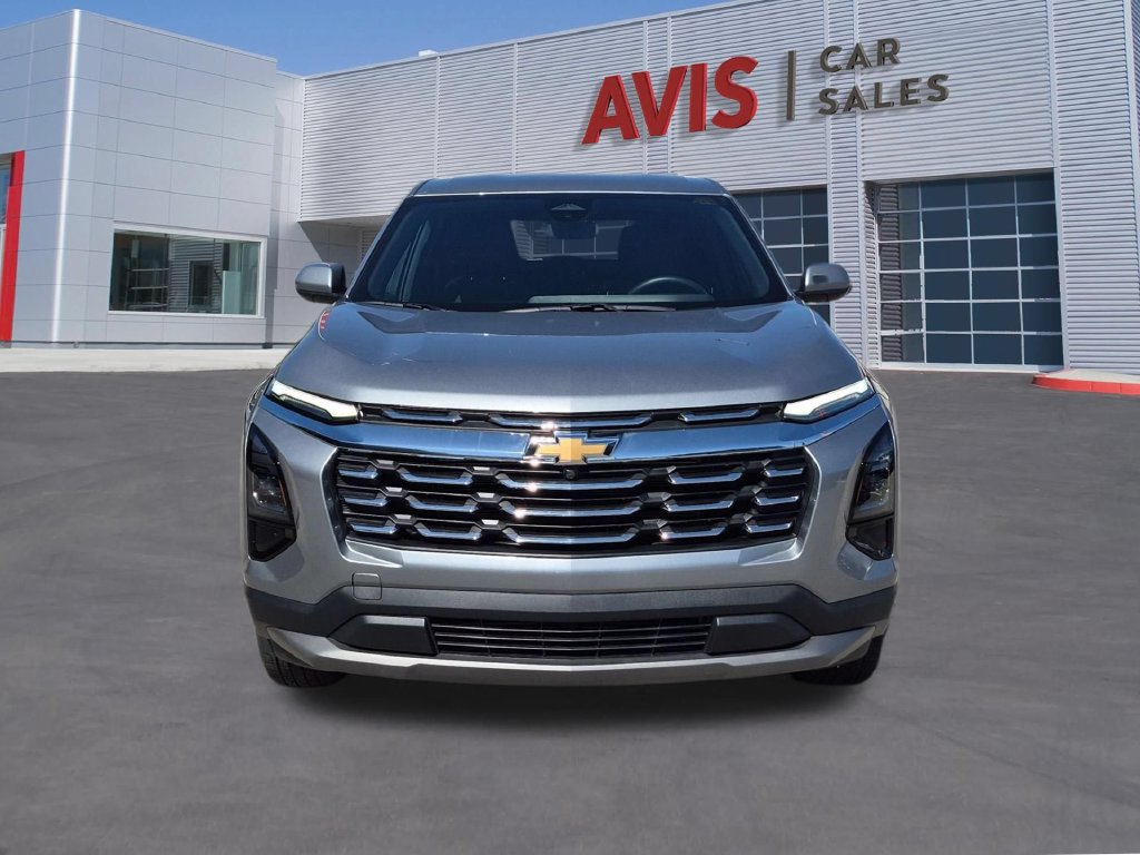 Used 2026 Chevrolet Equinox LT FWD image 2