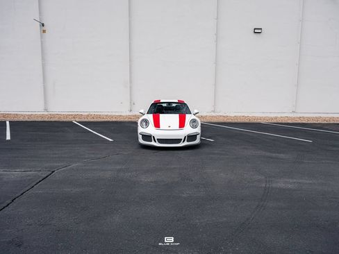 Used 2016 Porsche 911 R RWD image 5