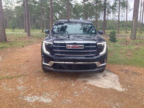 New 2026 GMC Acadia Elevation w/ Elevation Premium Package FWD image 7