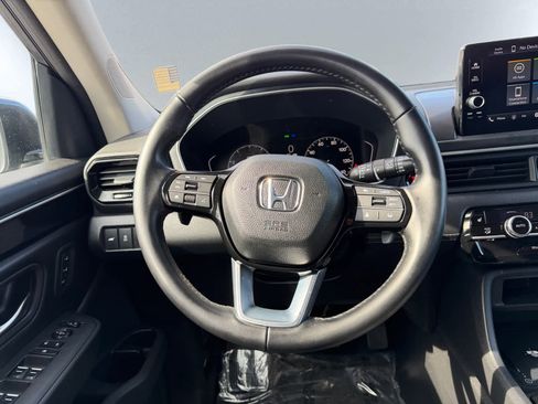 Used 2023 Honda Pilot EX-L image 17