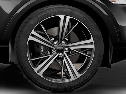 Used 2025 Genesis GV80 3.5T e-SC image 16