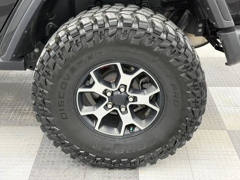 Used 2018 Jeep Wrangler Unlimited Rubicon w/ Safety Group AWD/4WD image 15