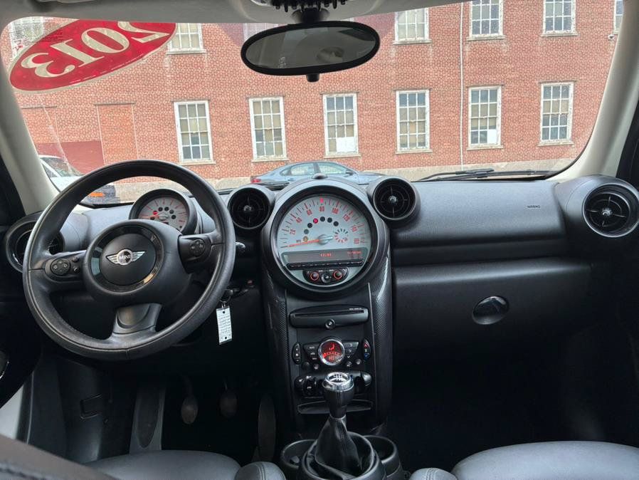 Used 2013 MINI Cooper Paceman FWD image 23