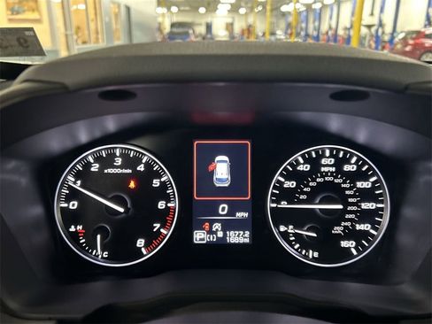 Certified 2025 Subaru Crosstrek 2.0i Premium image 19