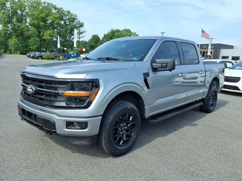 Used 2024 Ford F150 XLT w/ XLT Black Appearance Package AWD/4WD image 8
