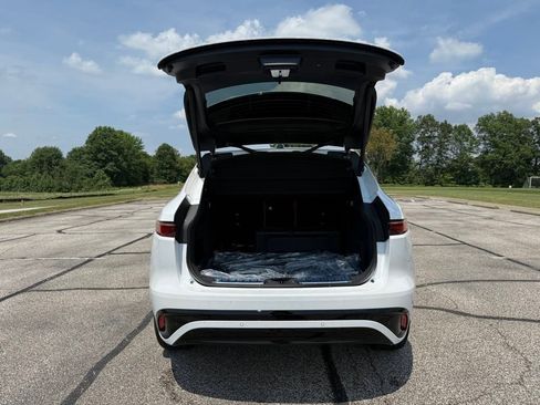 New 2026 Jaguar F-PACE R-Dynamic S image 9