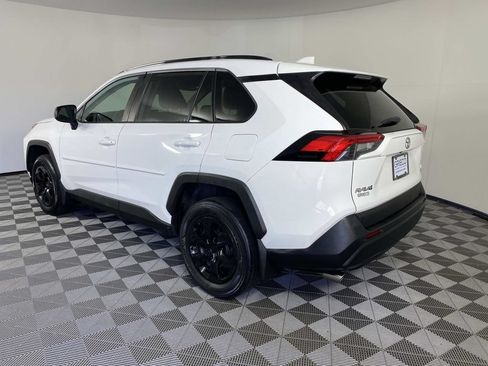 Used 2021 Toyota RAV4 LE AWD/4WD image 6