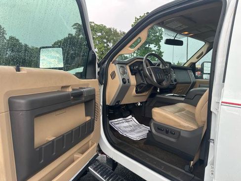 Used 2013 Ford F250 Lariat w/ Chrome Pkg AWD/4WD image 11