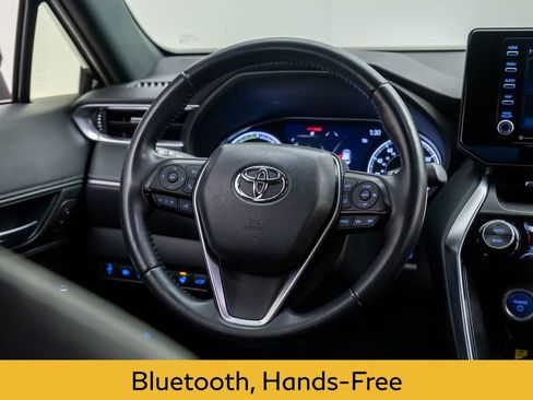 Used 2021 Toyota Venza XLE image 10