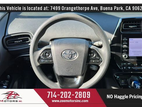 Used 2020 Toyota Prius LE FWD image 19