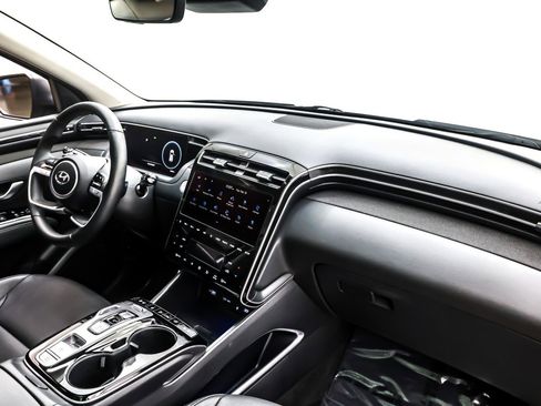 Used 2023 Hyundai Tucson Limited w/ Cargo Package image 17