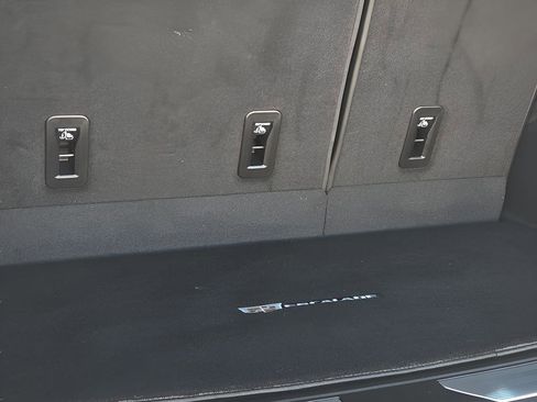 Used 2024 Cadillac Escalade V w/ LPO, ONYX Package image 10